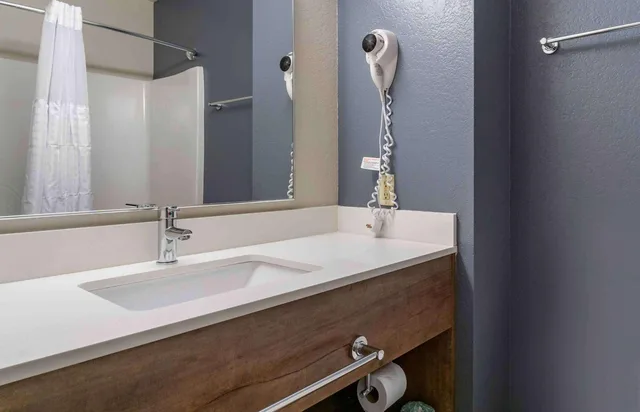 جناح بسريرين مزدوجين بغرفة نوم واحدة، Extended Stay America - Pineville - Pineville Matthews Rd. 9/10