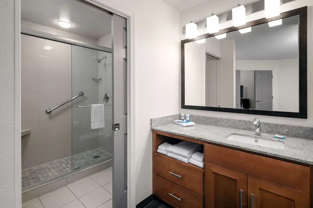 2 Bedrooms, Trio, Suite، Hyatt House Scottsdale Old Town 2/2
