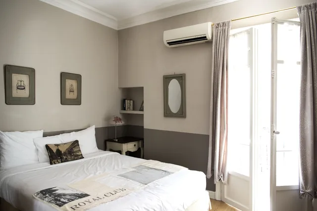 Superior, Double Bed, VILLA RIVOLI 1/6