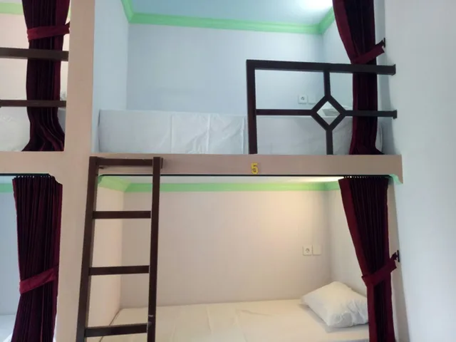 سكن مشترك مختلط مفرد، Pering Bungalow 2/2
