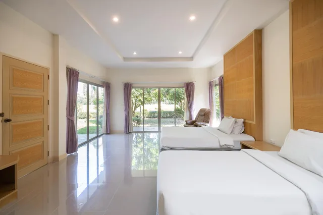 3 Bedrooms, Thara Cholapruek Resort 1/1