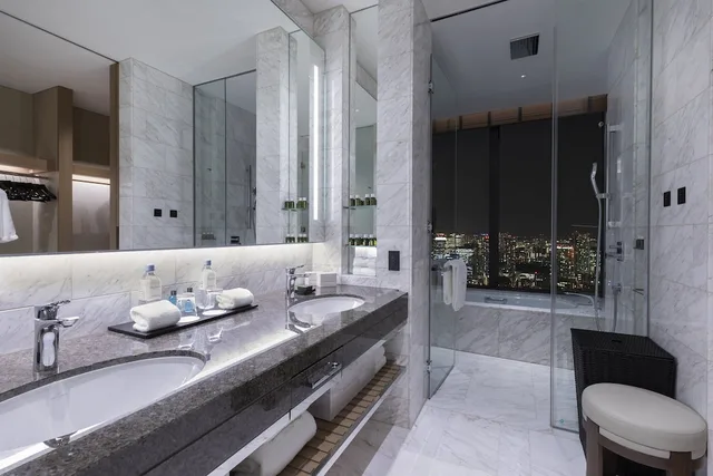Club, Suite, Twin Beds, Club Lounge Access, The Okura Tokyo 2/3