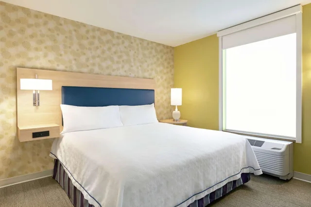 جناح بسرير كينج، Home2 Suites By Hilton Fort St. John British Columbia 1/2