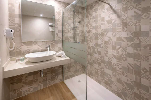 Twin or Double Room 2ad+1ch، Best Lloret Splash 5/5