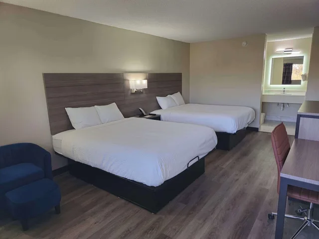 غرفة بسريرين كوين، Americas Best Value Inn Elizabethtown 2/7