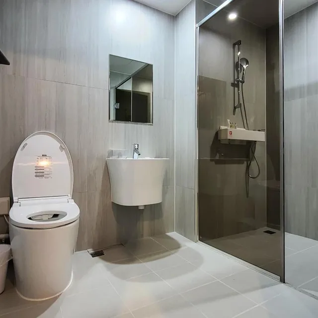 غرفة ديلوكس بسرير مزدوج بحوض استحمام، Hotel Ohevday 7/7