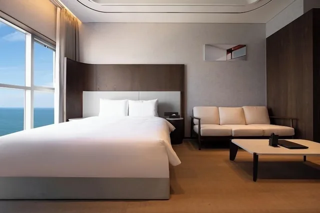 جناح ديلوكس بسرير كوين بإطلالة على البحر بجاكوزي، Mer de l'aube Hotel 3/5