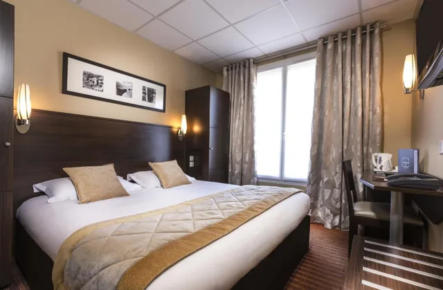 غرفة سوبيريور بسرير كوين، Jack's Hotel 3/5