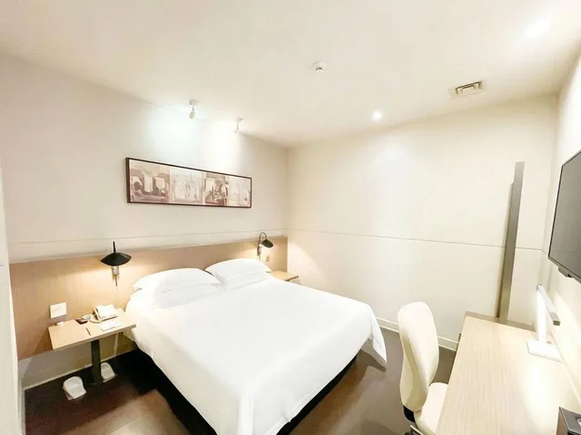 غرفة قياسية بسرير كوين، Jinjiang Inn Shenzhen Huanggang Port 1/1