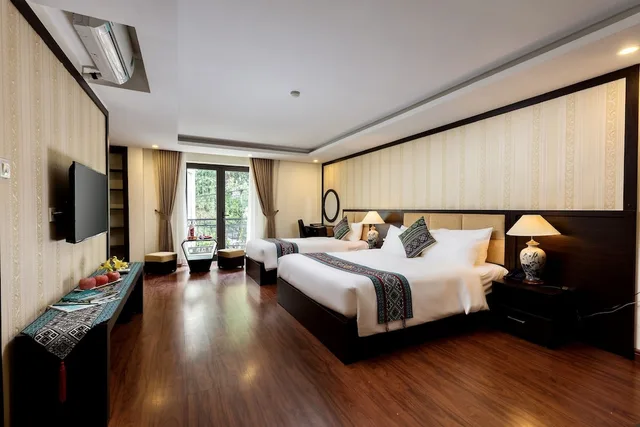غرفة ديلوكس بسرير كينج بإطلالة على المدينة، Sapa Diamond Hotel 2/4