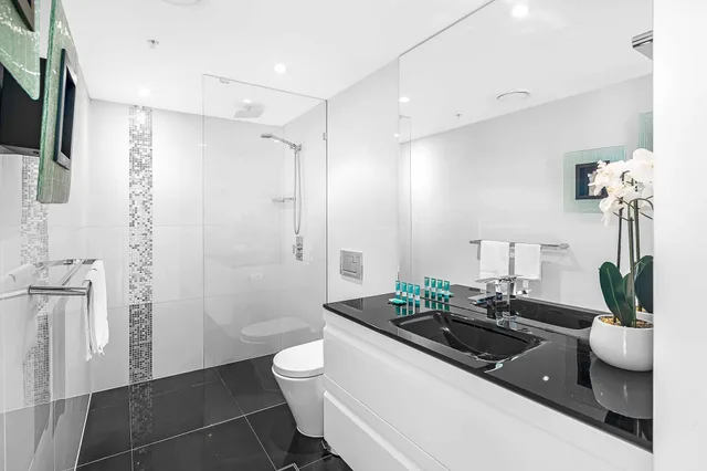 3 Bedrooms, Premium, Apartment, Twin Beds, 2 King Beds, Ocean View, 2 Bathrooms، Holiday Holiday Chevron Renaissance 3/3