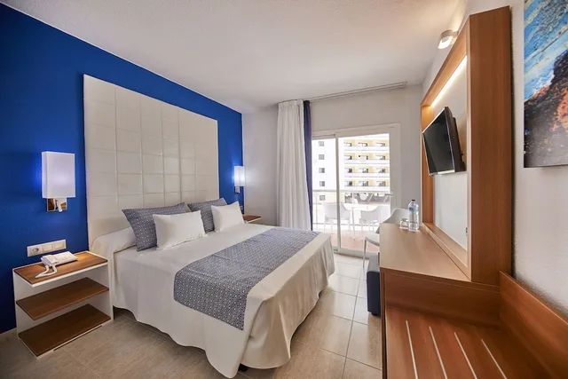 غرفة بسرير مزدوج بإطلالة جزئية على البحر، Ibersol Torremolinos Beach 1/5