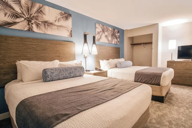 2 Bedrooms, Paradise, Deluxe, Ocean Front، Breakers Resort 2/4