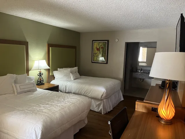 غرفة بسريرين مزدوجين لذوي الإعاقة، Baymont by Wyndham Odessa Highway 80 3/5