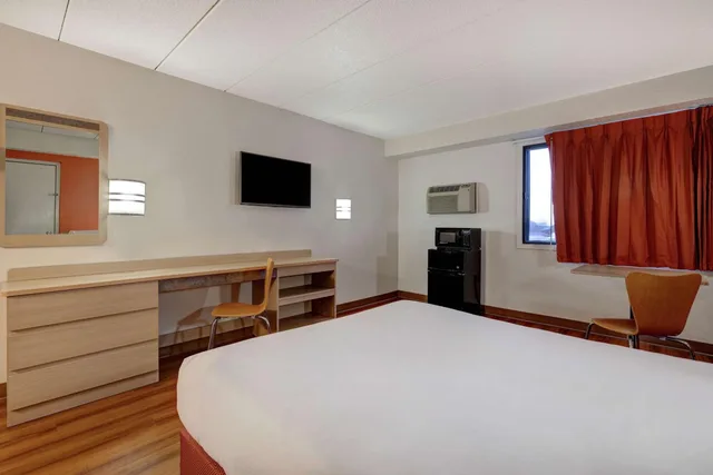 غرفة بسرير مزدوج لذوي الإعاقة، Motel6 Lakeville, MN - South - Lakeville 5/10