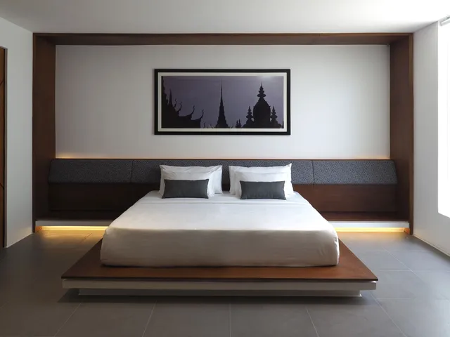 Suite, King Bed, River Front, THE BALE PHNOM PENH HOTEL 2/2
