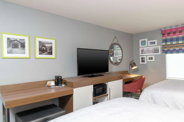 Studio, King Bed, Sofa, Accessible, Hampton Inn & Suites By Hilton Xenia Dayton 2/3