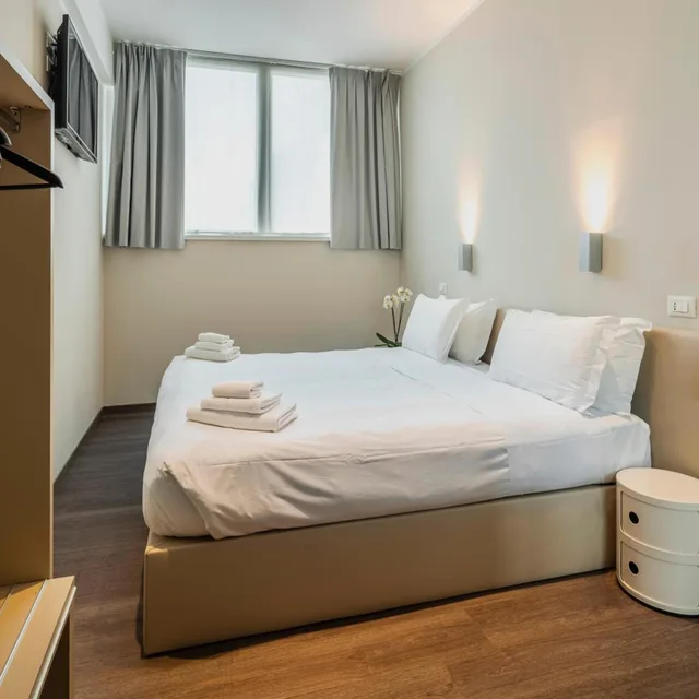 غرفة بسرير مزدوج أو سريرين منفصلين لذوي الإعاقة، Spark by Hilton Milan Linate Airport 1/7