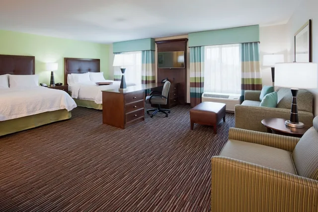 استوديو بسريرين كوين، Hampton Inn & Suites Minneapolis/West-Minnetonka 1/3