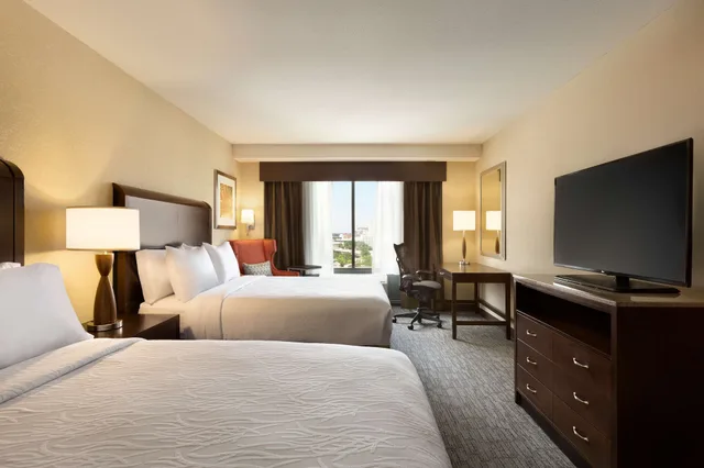 Room, Single, 2 Queen Beds, Accessible, Hilton Garden Inn Atlanta Downtown 8/10