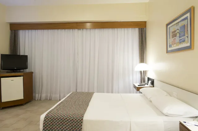 غرفة سوبيريور عائلية ثلاثية، Savoy Othon 2/2