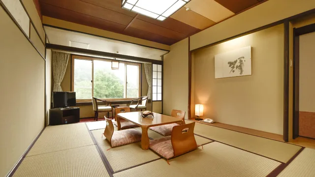 غرفة يابانية قياسية بإطلالة على الجبل، Hotel Shikanoyu 1/1