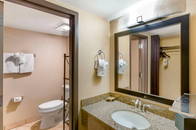 غرفة قياسية، Best Western Plus Raton Hotel 3/3
