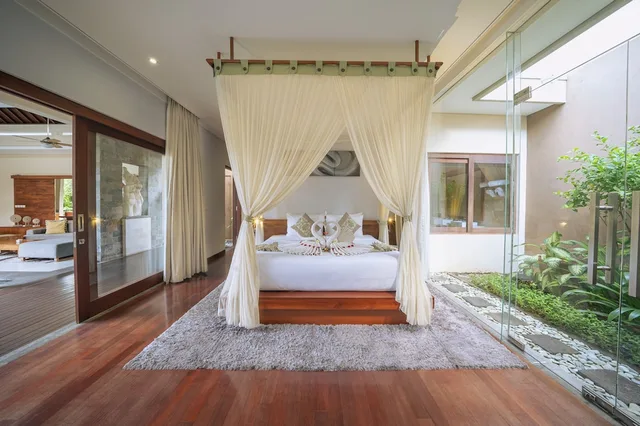 1 Bedroom, Royal, Pool, Villa, King Bed، The Kasih Villas And Spa Seminyak 7/10