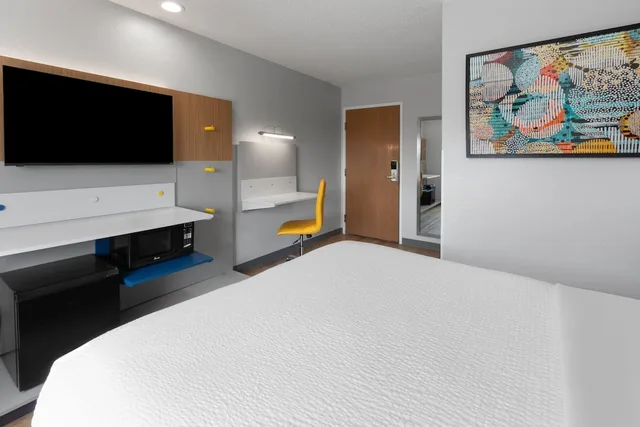 غرفة بسرير كوين، Microtel Inn Suites By Wyndham Sioux Falls 8/10