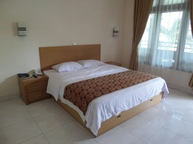 غرفة ديلوكس بسرير مزدوج، ARINI HOTEL 1/3