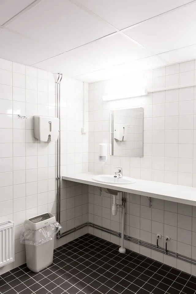 Room, Twin Beds, Shared Bathroom, Forenom Hostel Vantaa Airport 2/2