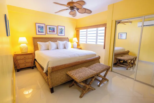 2 Bedrooms, Condo, Beach Front، Secret Harbour Beach Resort 1/7