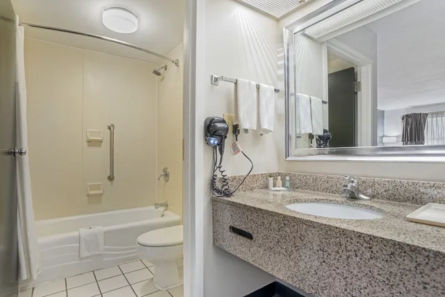 جناح بسرير كينج، Quality Inn Foley - Gulf Shores North 4/4