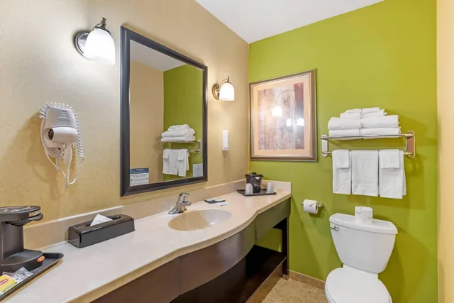 جناح بسريرين كوين، Sleep Inn and Suites Redmond, OR 8/10