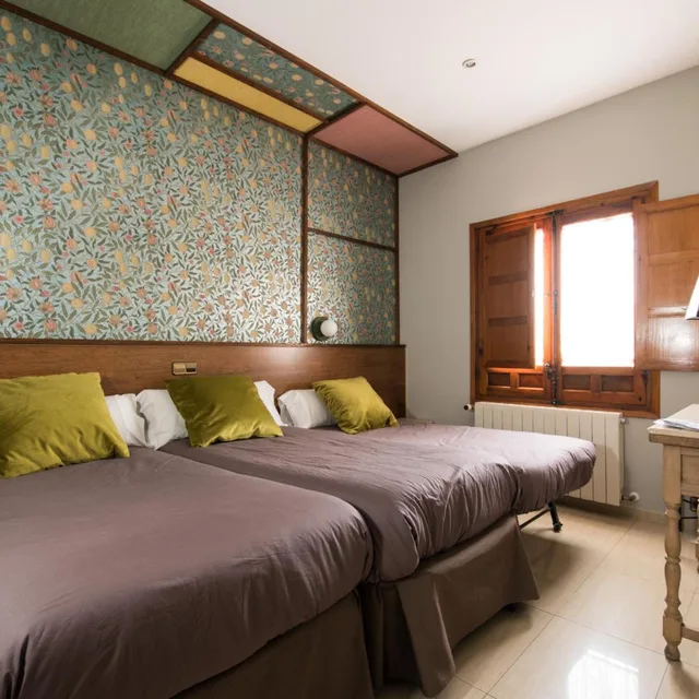 غرفة ثلاثية، Hotel Sol 3/10