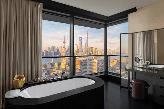 جناح ديلوكس بإطلالة على النهر بغرفة نوم واحدة، BULGARI HOTEL SHANGHAI 4/4