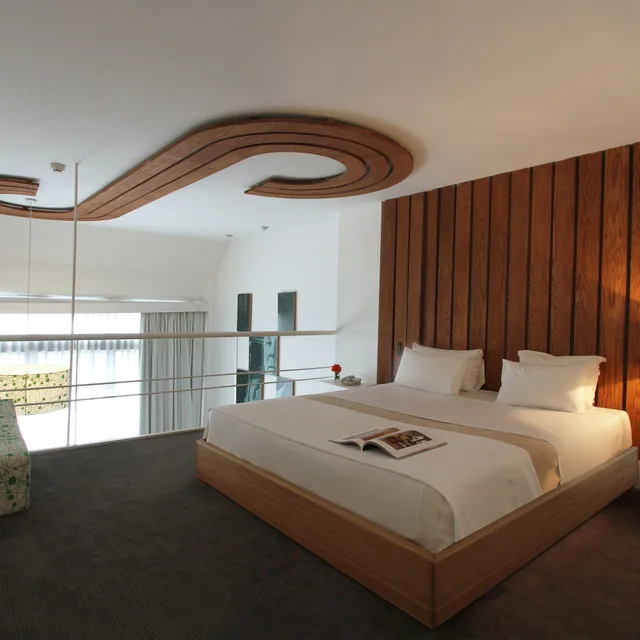 Room, Triple, Htl 9 De Julio Bs As 2/5