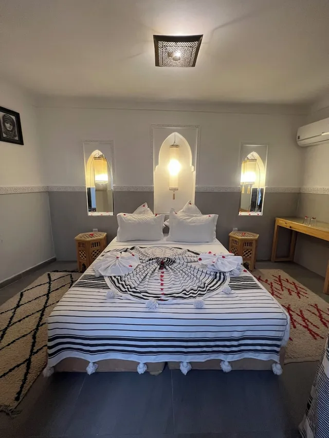 غرفة كومفورت بسرير كوين بحمام خاص، Riad Jnan el Cadi 1/4