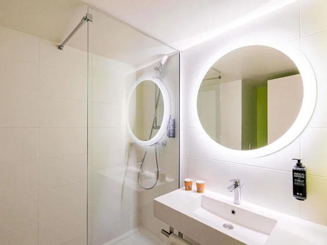 غرفة قياسية بسرير مزدوج وسرير فردي، ibis Styles Perpignan Centre Gare 10/10