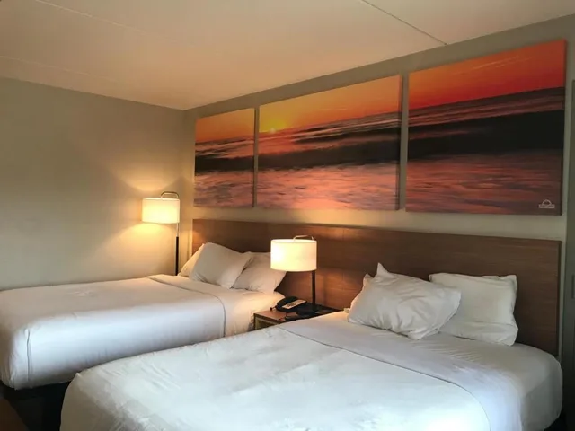 غرفة بسريرين مزدوجين بحوض استحمام لذوي الإعاقة، Days Inn By Wyndham Vineland 1/2