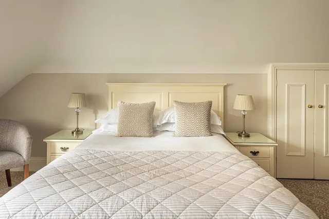 غرفة كلاسيكية سوبيريور بسرير مزدوج وسرير فردي، Bartley Lodge Hotel 12/13