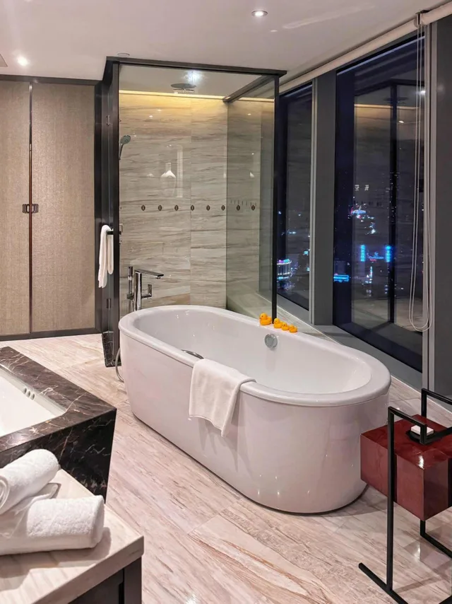 جناح جونيور بسرير كينج بإطلالة، InterContinental FUZHOU 2/4