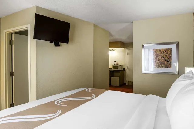 جناح بسرير كينج، Quality Inn Phenix City Columbus 3/6