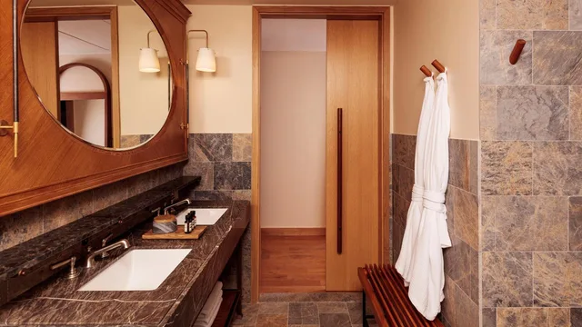 جناح بسرير كينج بشرفة، Austin Proper Hotel A Member of Design Hotels 3/6