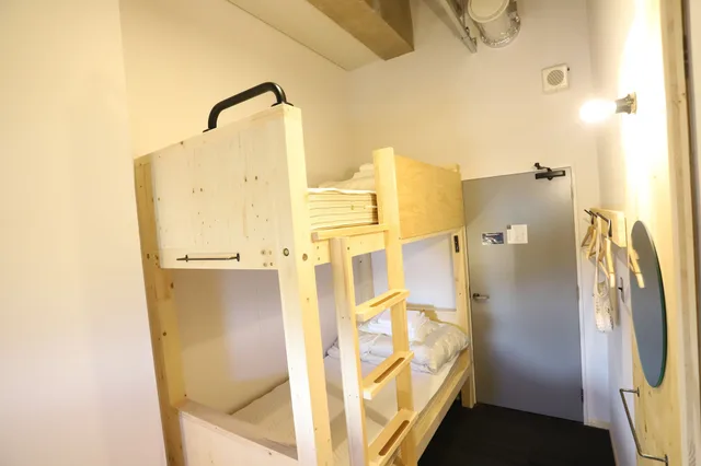 غرفة عائلية ثلاثية بفراش فوتون بحمام مشترك، Hostel Tomar 4/4