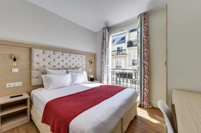 Classic, Double Bed, Alexandrine Opera 1/2