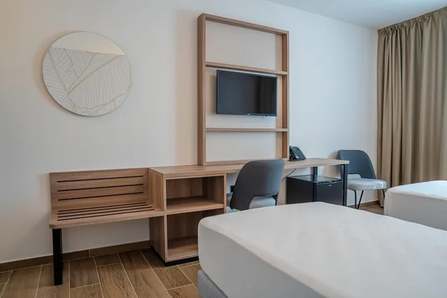 غرفة بسريرين مزدوجين بإطلالة على الحديقة، Days Inn by Wyndham Juan Dolio 8/9
