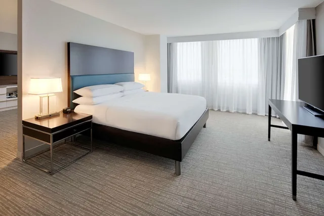 Upgrade, Suite, King Bed, Balcony، Doubletree by Hilton Deerfield Beach Boca Raton 1/3