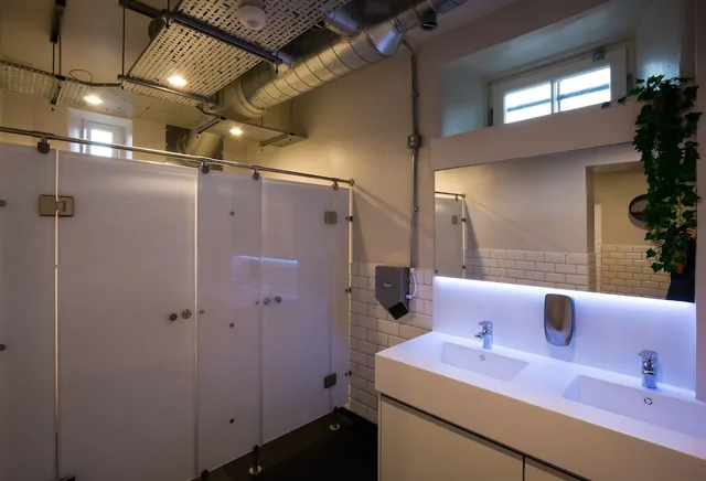 Female Dorm, Pod, 10 Beds، CoDE Pod Hostels THE CoURT 3/3