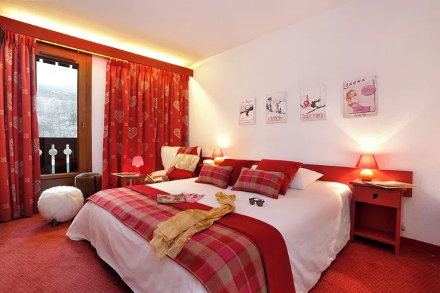 غرفة كومفورت بسرير مزدوج بشرفة، Hotel du Bourg 3/8